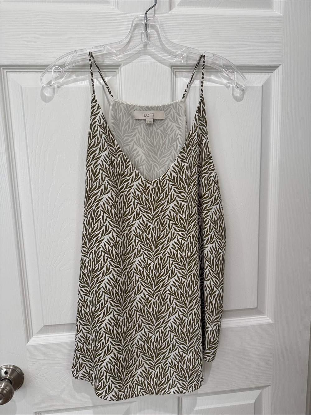 LOFT Olive and White Leaf-Print Camisole